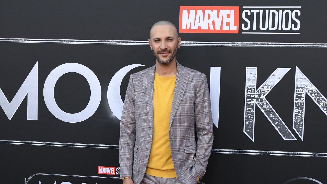 Le réalisateur égyptien Mohamed Diab photographié à la première de Moon Knight au El Capitan Theatre, à Hollywood (Reuters)