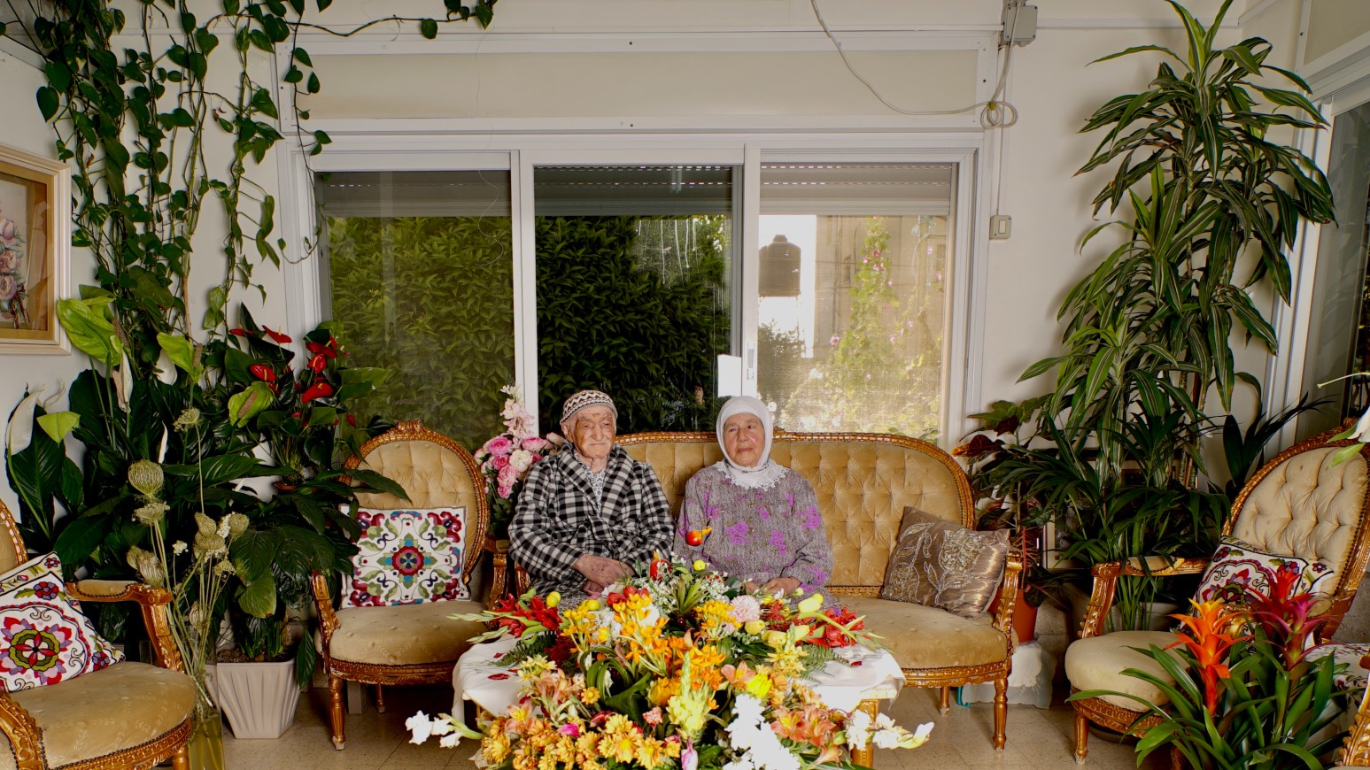 Radwan Said with his wife Najlaa Sbeih (Safaa Khatib/Middle East Eye)