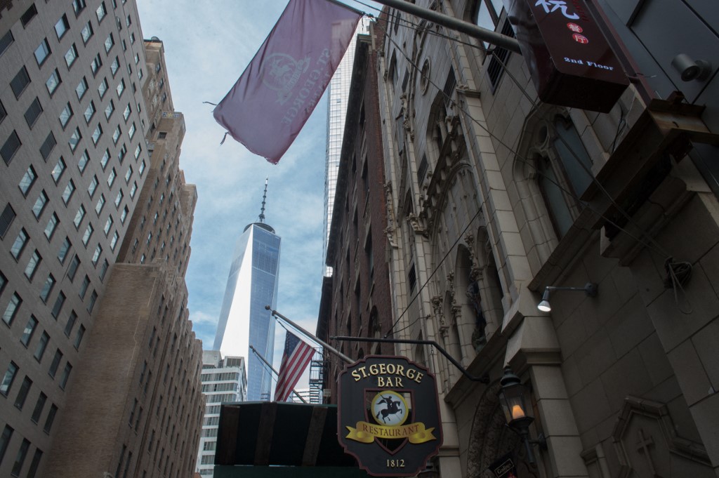 La chapelle Saint-Georges, qui fait désormais office de bar, est l’un des derniers bâtiments restants de Washington Street, qui composait le quartier de Little Syria, à New York, le 27 septembre 2016 (AFPBryan R. Smith)