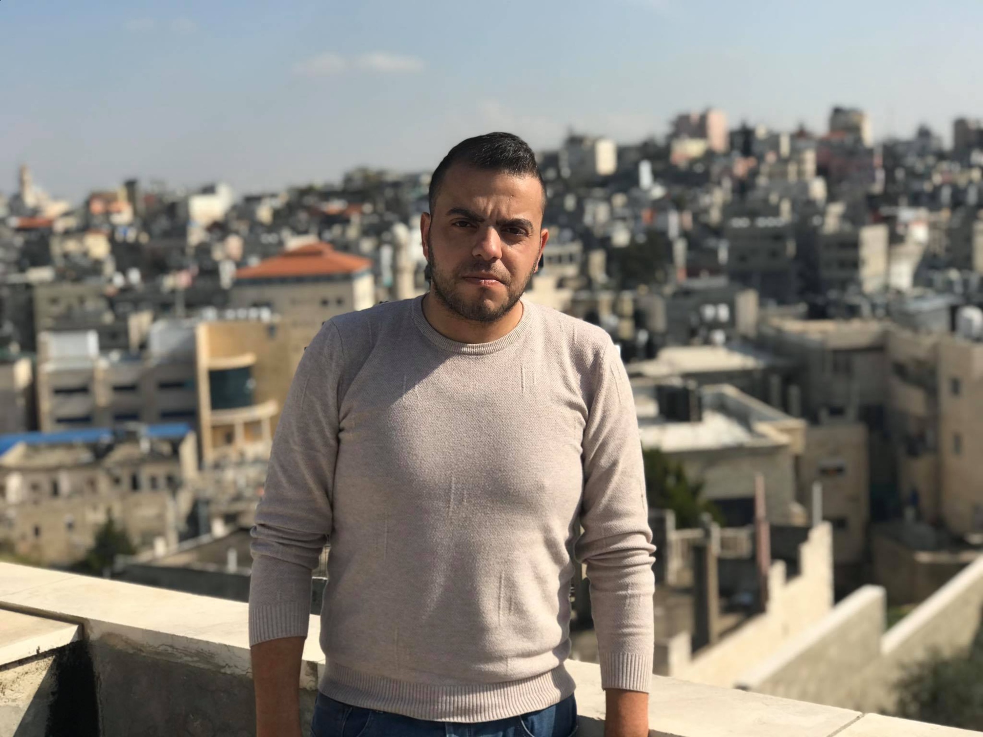 «&nbsp;L’occupation israélienne devrait être responsable de la vie des travailleurs palestiniens&nbsp;», affirme Ribal Kurdi (MEE/Akram al-Waara)