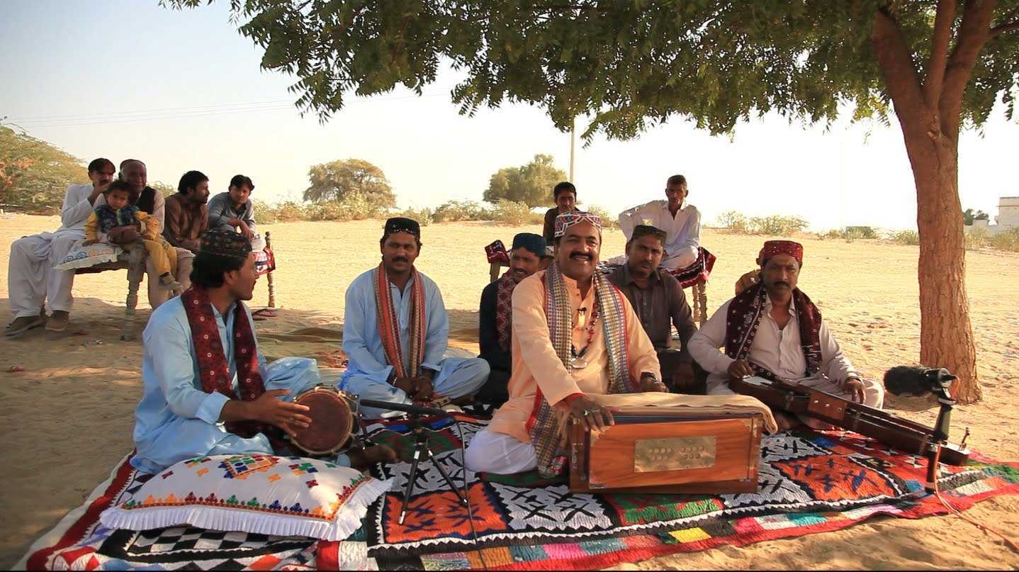 Shafi M Faqir reciting Sufi Sadiq poetry in Umerkot, Sindh. 