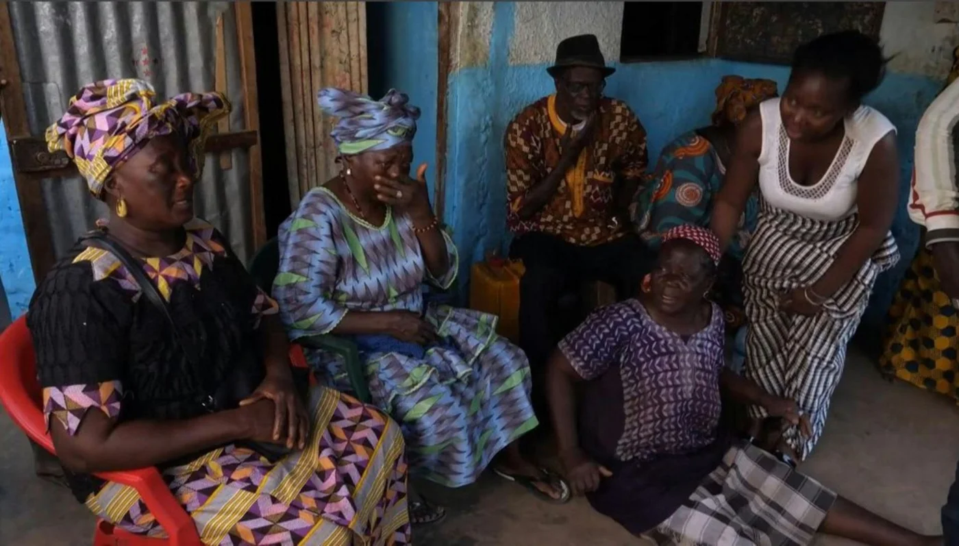 Women mourning