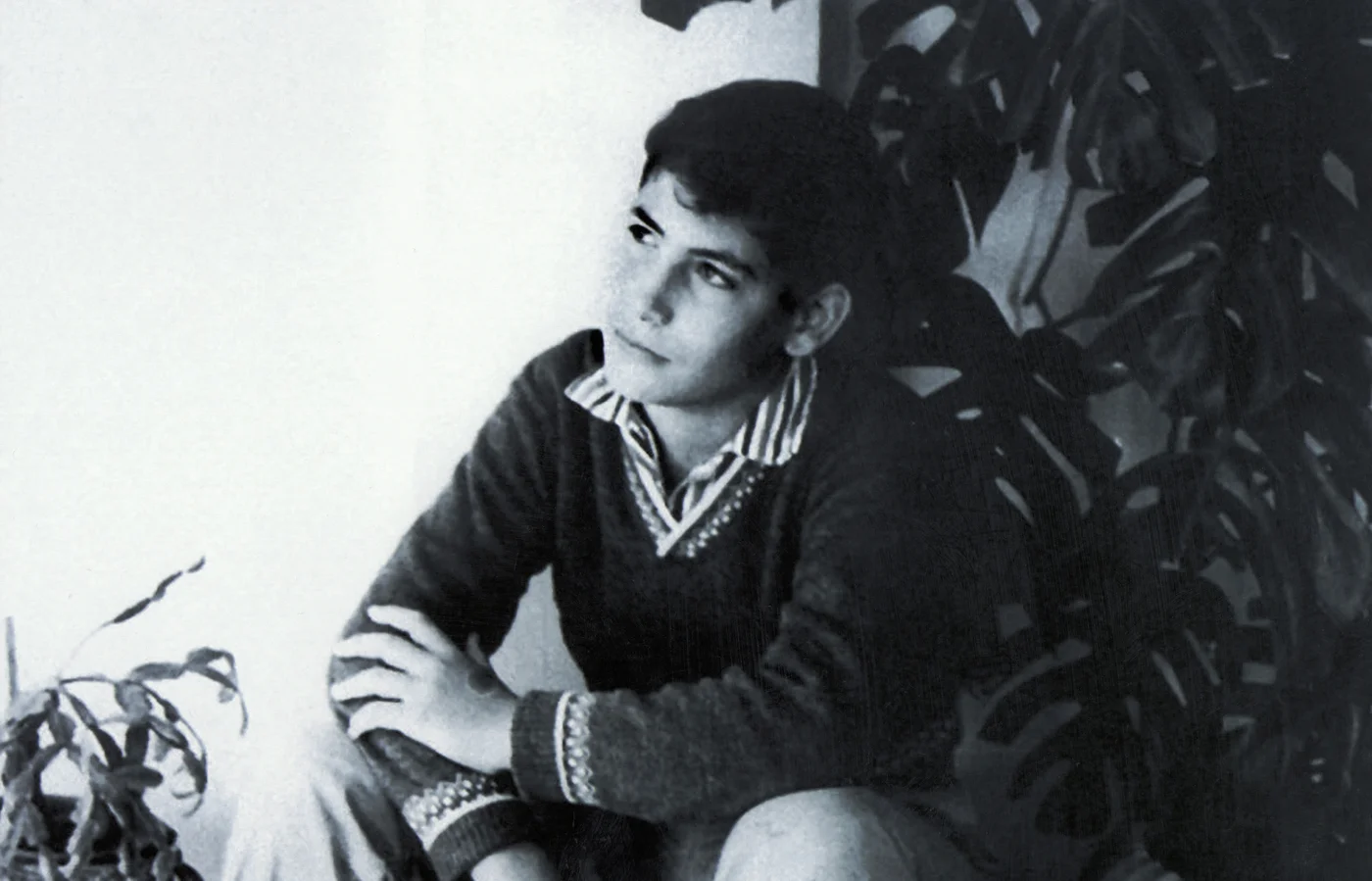 Benjamin Netanyahu pictured as teenager in the US during the mid 1960s (AFP)