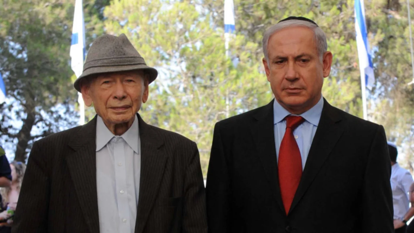 Benzion Netanyahu (left) and Israeli Prime Minister Benjamin Netanyahu, his son,  attend the official memorial service of Zeev Jabutinski at Mount Hertzel, Jerusalem in July 2010 (Israeli govt/AFP)