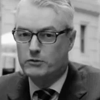 Profile picture for user Simon Constable