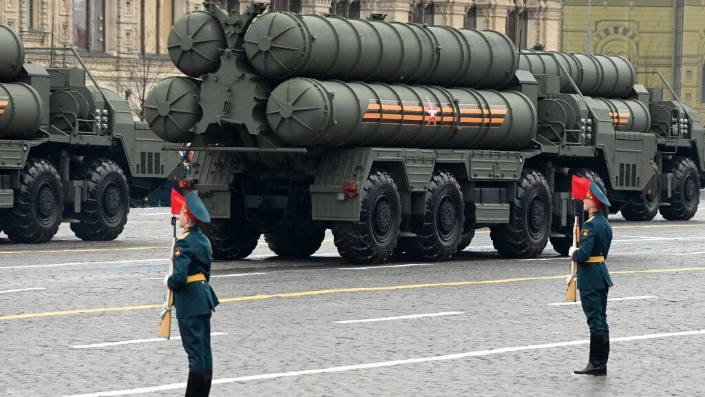Russian S-400 anti-aircraft missile systems move through Red Square