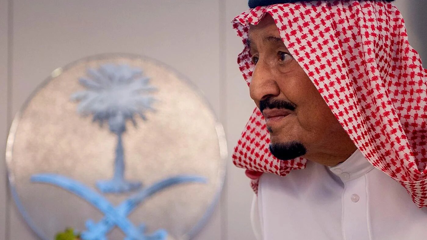 Le roi d’Arabie saoudite Salmane ben Abdelaziz dans la ville côtière saoudienne de Djeddah, sur la mer Rouge, le 25 septembre 2019 (AFP)