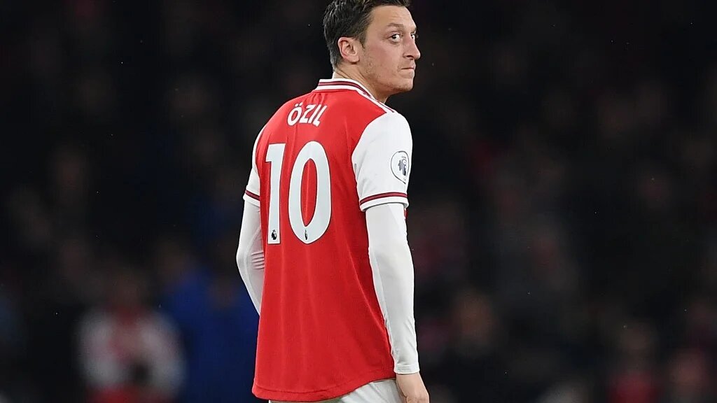Özil ne fera pas partie de la liste d’Arsenal pour disputer la Premier League (AFP)