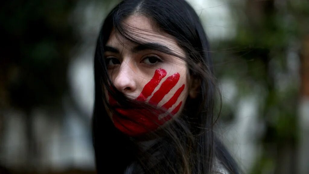 En 2016, selon un rapport de l’ONG Promundo en partenariat avec ONU Femmes, deux tiers des Libanaises ayant répondu à l’enquête affirmaient avoir subi des actes de harcèlement sexuel dans l’espace public (AFP/Patrick Baz)