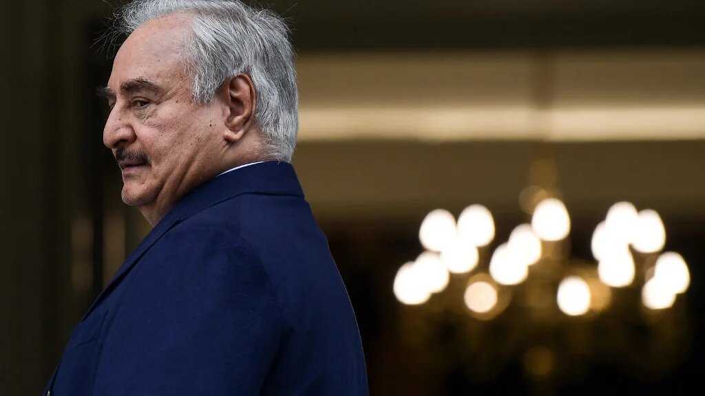 Selon l’avocat chargé de la plainte aux États-Unis, « le but premier est d’obtenir justice et imputabilité pour la conduite criminelle de Haftar et de sa milice » (AFP)