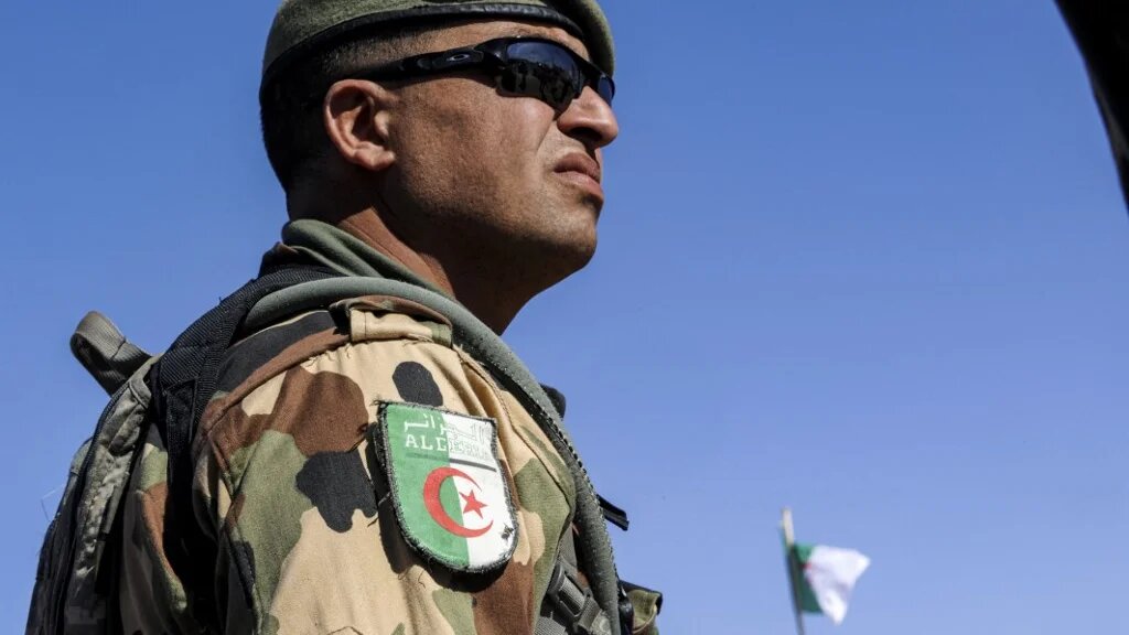 Le président algérien Abdelmadjid Tebboune vient d’affirmer que son pays était prêt pour la guerre (AFP/Ryad Kramdi)