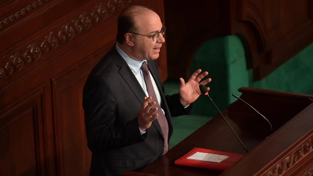 Elyes Fakhfakh a annoncé un remaniement dans « les prochains jours » et accusé Ennahdha d’alimenter une « crise politique » visant à satisfaire « des intérêts partisans étroits » (AFP)
