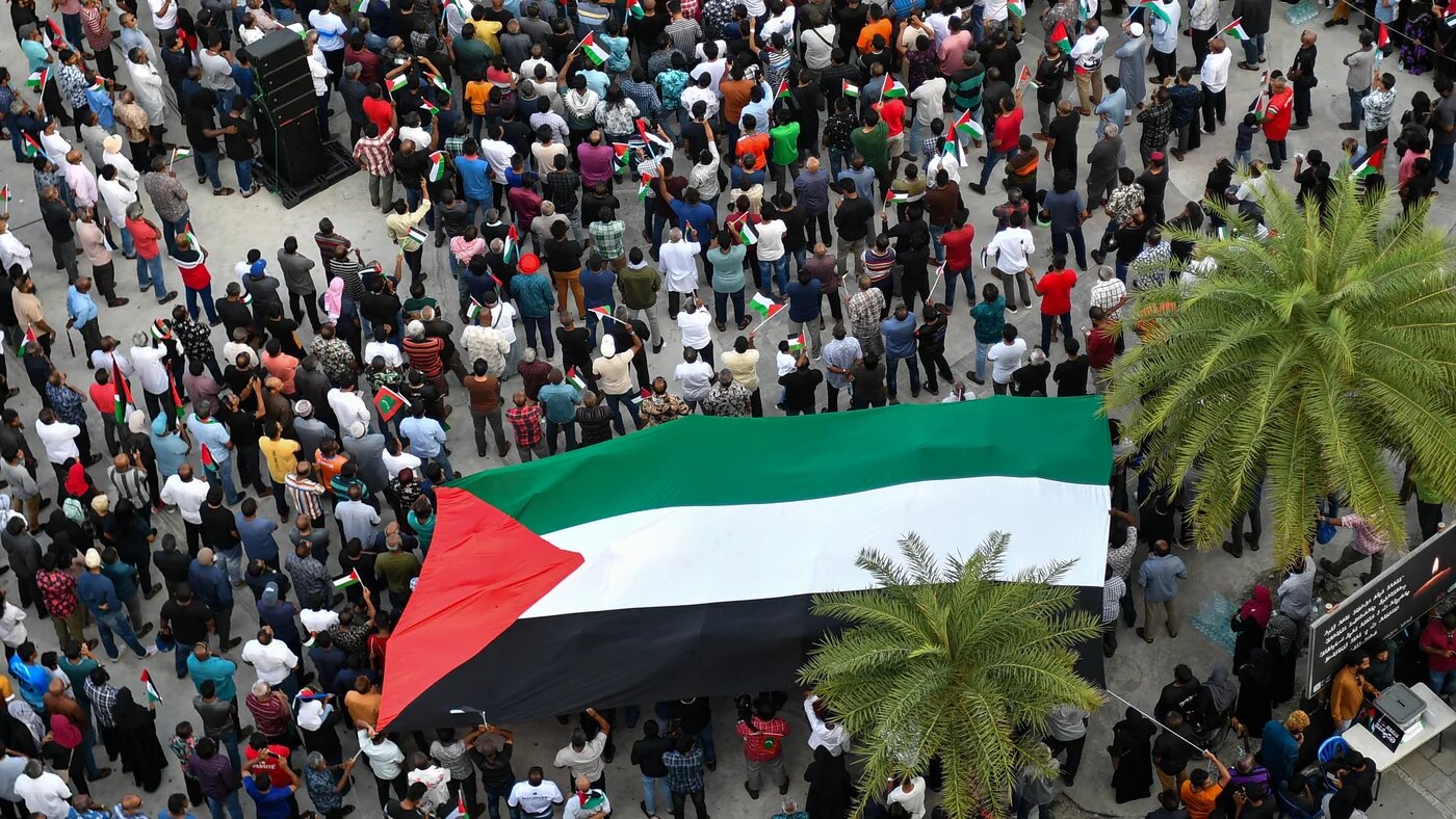 MALE-GAZA-PROTEST