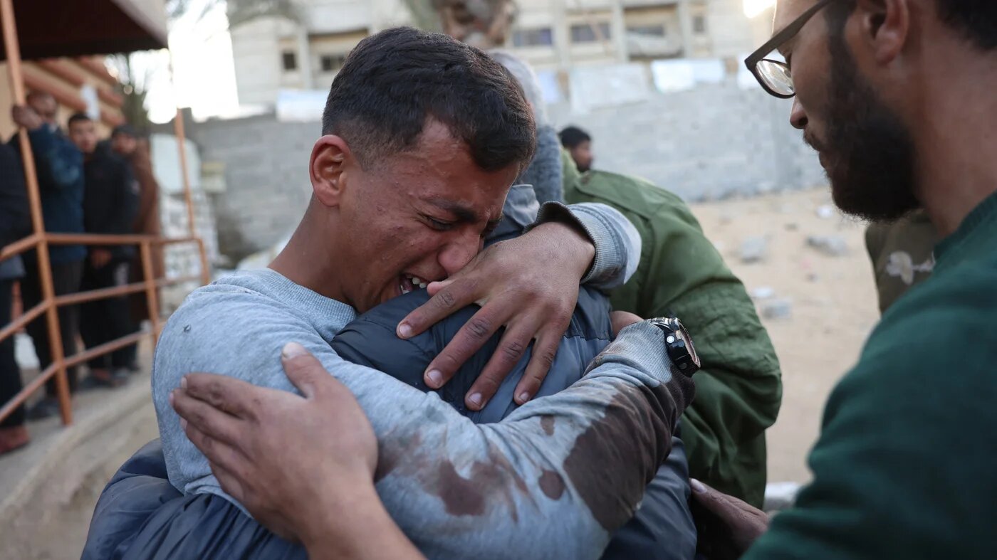 KhanYounis-Gaza-PalestiniansMournKilledIsraeliStrike-28DEC2024-AFP-BasharTaleb