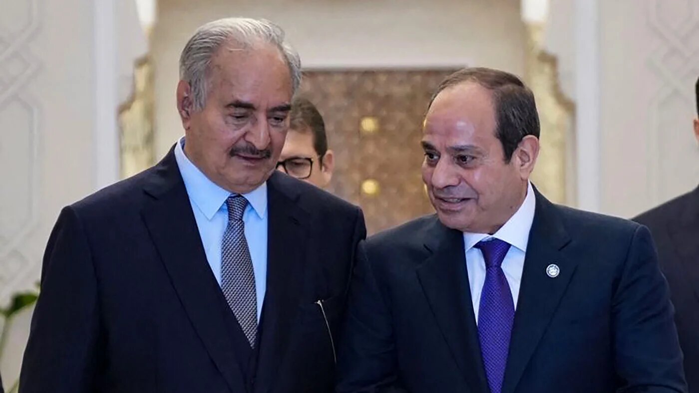 Egyptian President Abdel Fattah el-Sisi meets Libyan commander Khalifa Haftar in Cairo on 18 January 2025 (Egyptian Presidency via AFP)