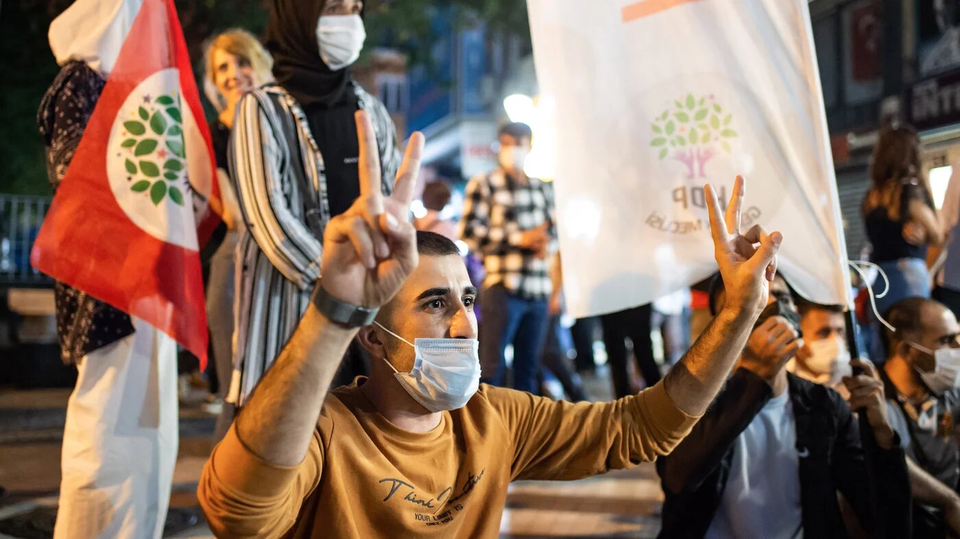 A pro-Kurdish Peoples Democratic Party rally