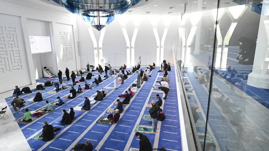 La nouvelle formation des imams dure trois ans, sous forme de cours du soir et de séminaires (AFP/Sébastien Bozon)