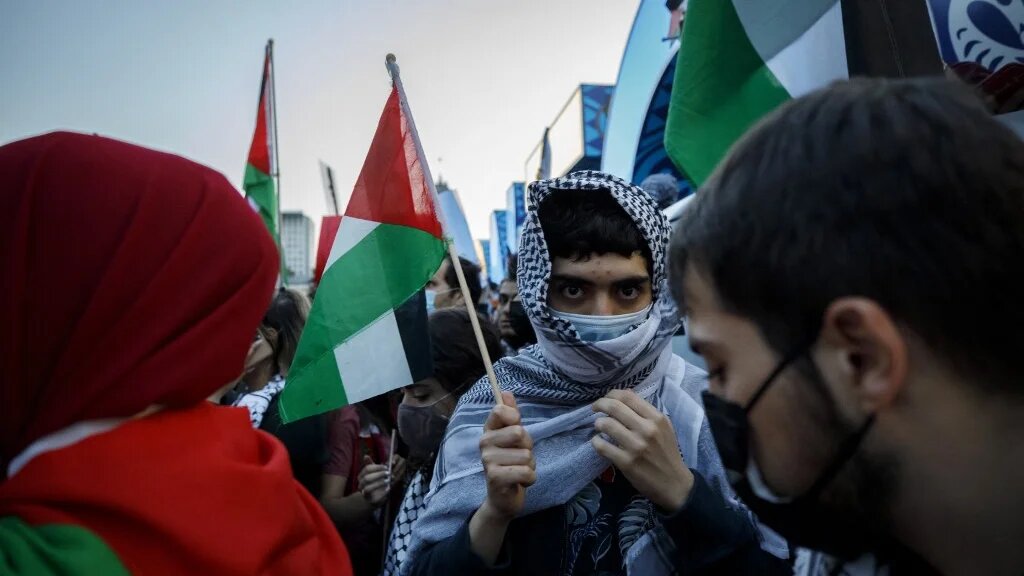Palestine solidarity protest, Toronto