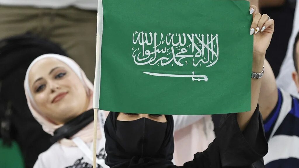 Une nouvelle loi a été votée en Arabie saoudite concernant le drapeau et l’hymne national du royaume (AFP/Jack Guez)