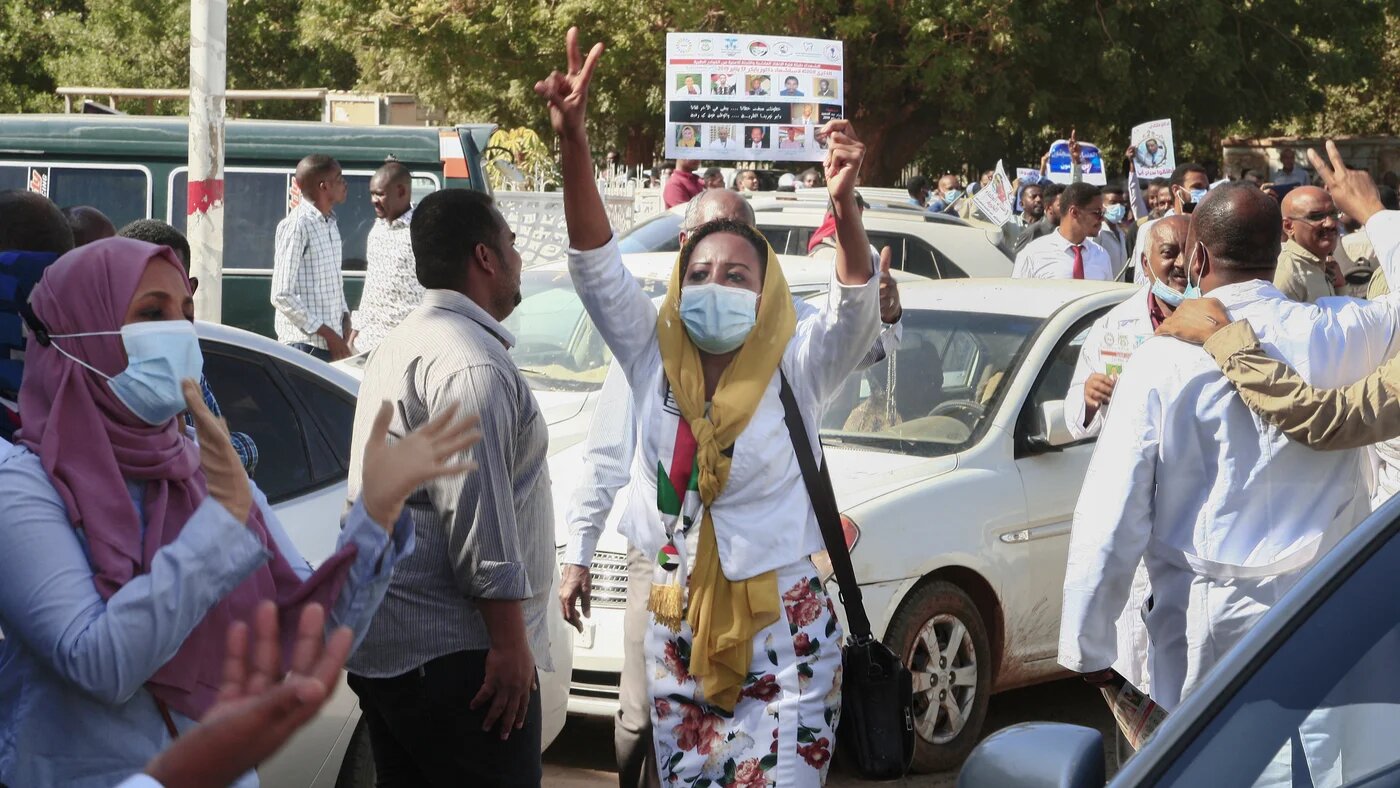Dozens of Sudanese doctors demonstrate