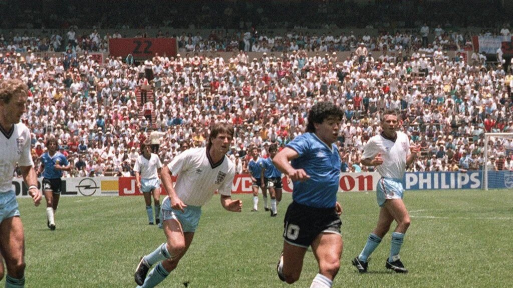 L’attaquant argentin lors du match Angleterre-Argentine le 22 juin 1986 à Mexico (AFP)