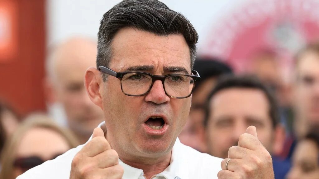 New Labour MP for Makerfield Andy Burnham speaks to supporters and members of the media on the morning after his by-election victory, 19 June 2026 (AFP)