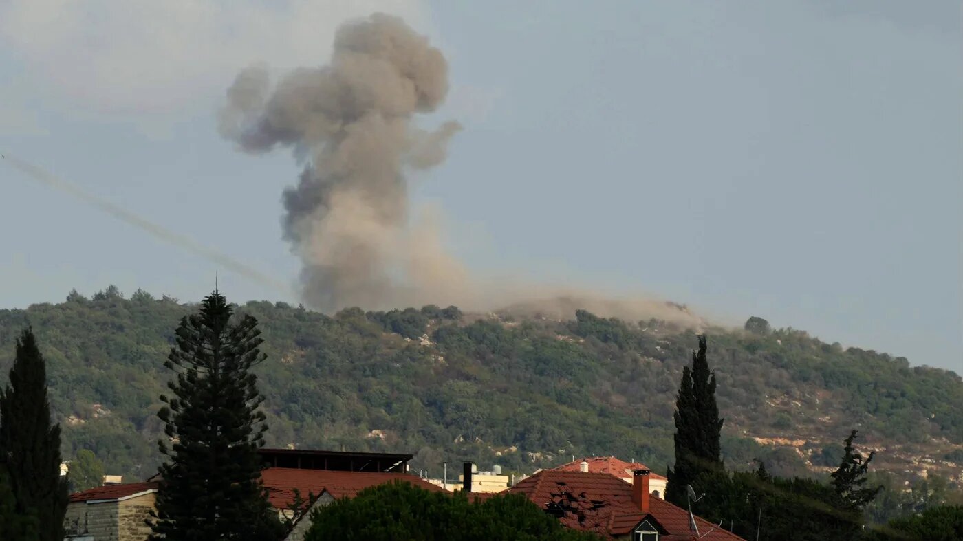  A photograph taken from the southern Lebanese area of Nabatieh shows smoke as it rises from the site of Israeli strikes that targeted the hilltops of the mountainous area of the strategic Ali al-Taher Ridge on A photograph taken from the southern Lebanese area of Nabatieh shows smoke as it rises from the site of Israeli strikes that targeted the hilltops of the mountainous area of the strategic Ali al-Taher Ridge on 14 August 2026