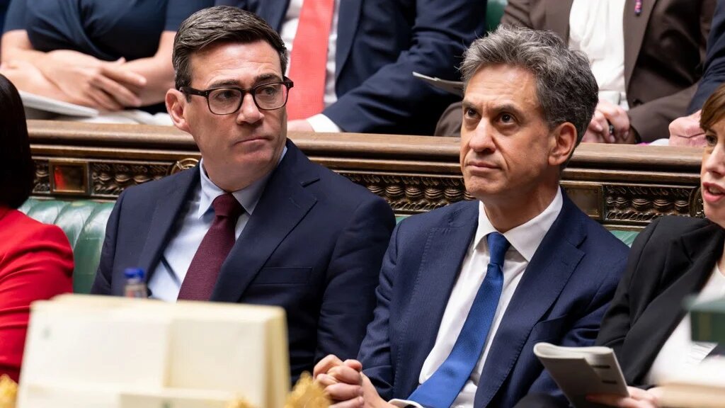 UK Prime Minister Andy Burnham and Foreign Secretary Ed Miliband are pictured during Prime Minister’s Questions in the House of Commons, on 9 September 2026 (AFP)