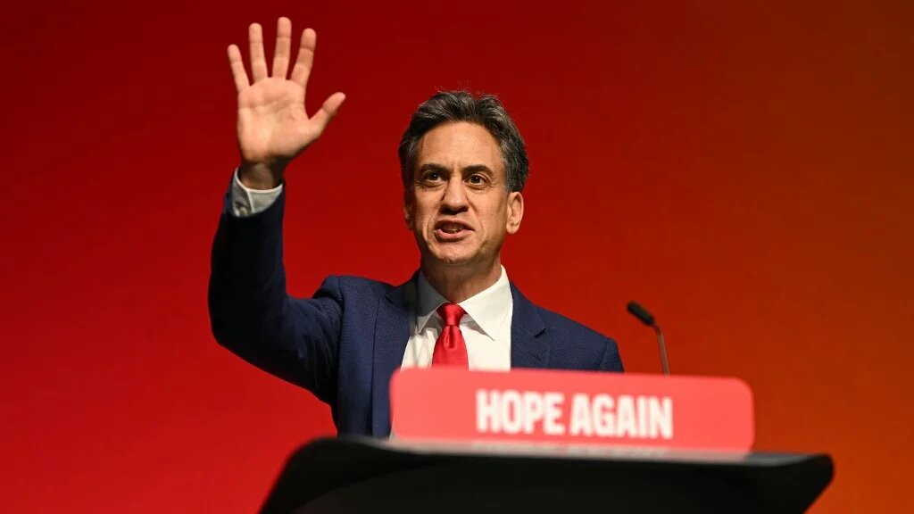 Britain's Foreign Secretary Ed Miliband gestures as he arrives to deliver a speech on the second day of the annual Labour Party conference in Liverpool, north-west England, on September 28, 2026.