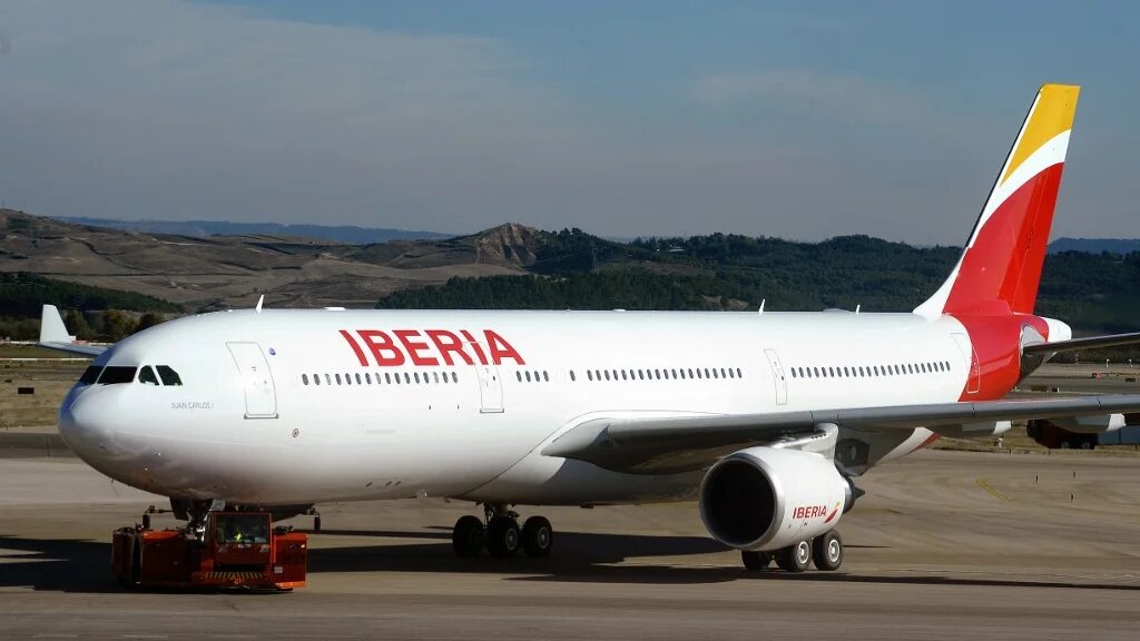 Selon le site espagnol El Confidencial, le ministère algérien des Transports a refusé de rétablir les vols Iberia vers l’Espagne, suspendus un temps pour cause de pandémie (AFP/Gérard Julien)