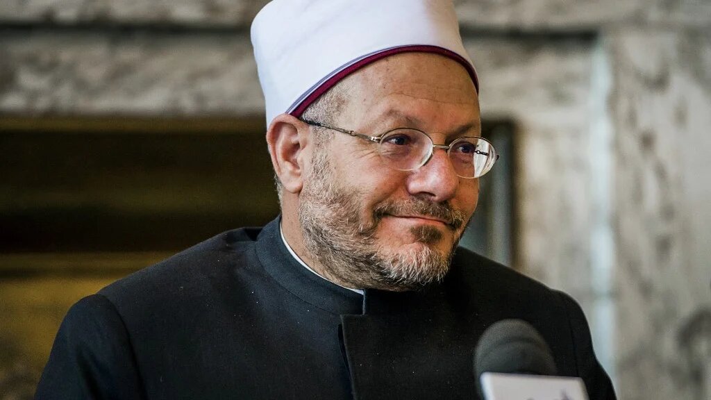 Shawki Ibrahim Abdel-Karim Allam, premier responsable de Dar al-iftaa en Égypte. Cette instance a prévenu contre la pratique du « poisson d’avril »  (AFP)
