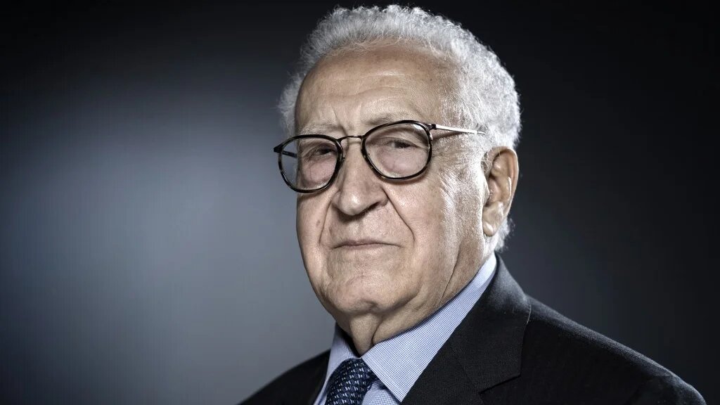 L’ancien ministre algérien des Affaires étrangères et ex-émissaire de l’ONU pour la Syrie Lakhdar Brahimi a lancé une pétition dénonçant le projet d’Israël d’annexer 30 % de la Cisjordanie occupée (AFP)