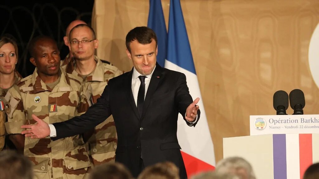 Emmanuel Macron présentera avant la fin de la semaine son projet sur la zone sahélienne où la France est déployée militairement depuis 2013 (AFP/Ludovic Marin)