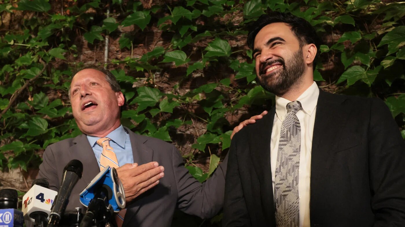 Democratic congressional candidate Brad Lander takes the stage with New York City Mayor Zohran Mamdani after winning the 10th District Democratic primary in Brooklyn (Spencer Platt/Getty Images/AFP)