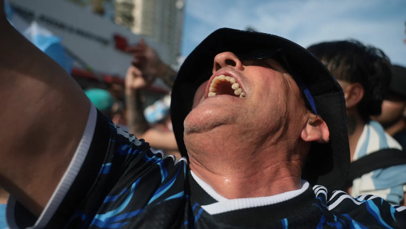 Argentina fans celebrate the win against England after a FIFA World Cup match on 15 July 2026, in Miami Beach, Florida (Joe Raedle/Getty Images/AFP)