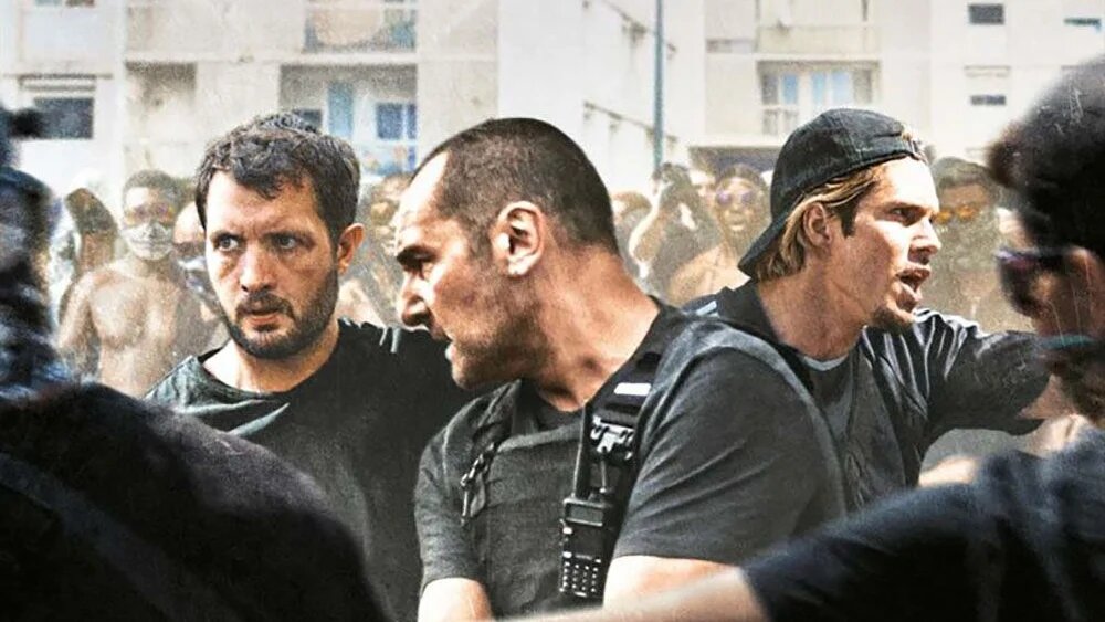 Face aux territoires perdus, le film tout entier plaide pour un retour à l’ordre républicain (capture d’écran)