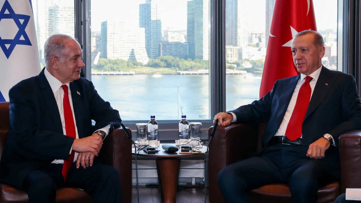 Turkish President Recep Tayyip Erdogan and Israeli Prime Minister Benjamin Netanyahu hold a meeting in New York, on 20 September 2023 (Handout/Turkish Presidency Press Office/AFP)