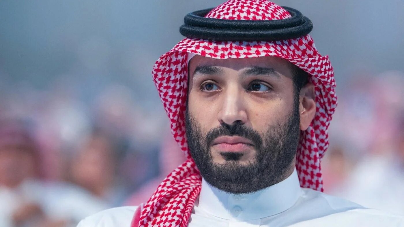 Le prince héritier d’Arabie saoudite Mohammed ben Salmane assiste à une session de la conférence annuelle Future Investment Initiative (FII) à Riyad, le 26 octobre 2021 (AFP)
