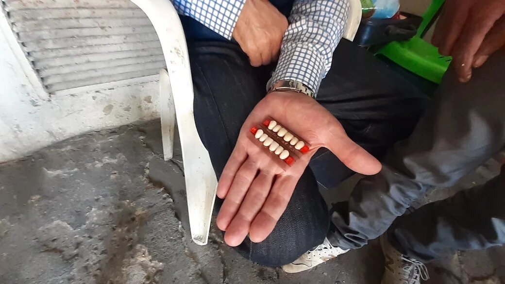Les prothésistes itinérants se sont spécialisés dans la fabrication de dentiers, mais aussi dans l’installation de bridges et de dents en or ou en argent (photo fournie)