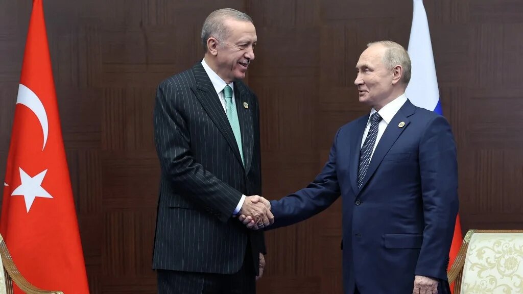 Turkish President Recep Tayyip Erdogan (L) meets Russian President Vladimir Putin on the sidelines of the Conference on Interaction and Confidence Building Measures in Asia (CICA) in Astana, on October 13, 2022. (AFP)