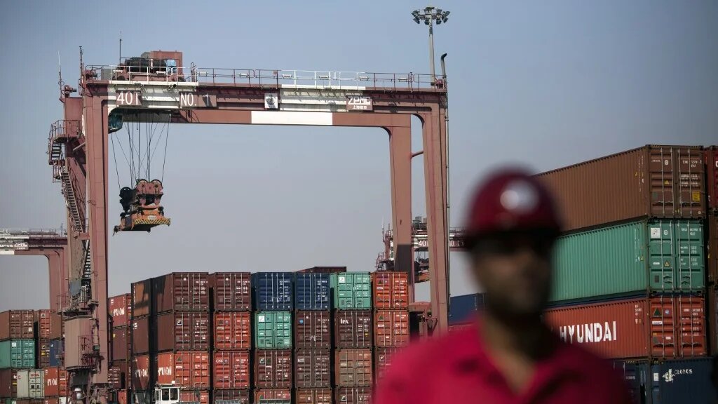Shahid Rajaee port 