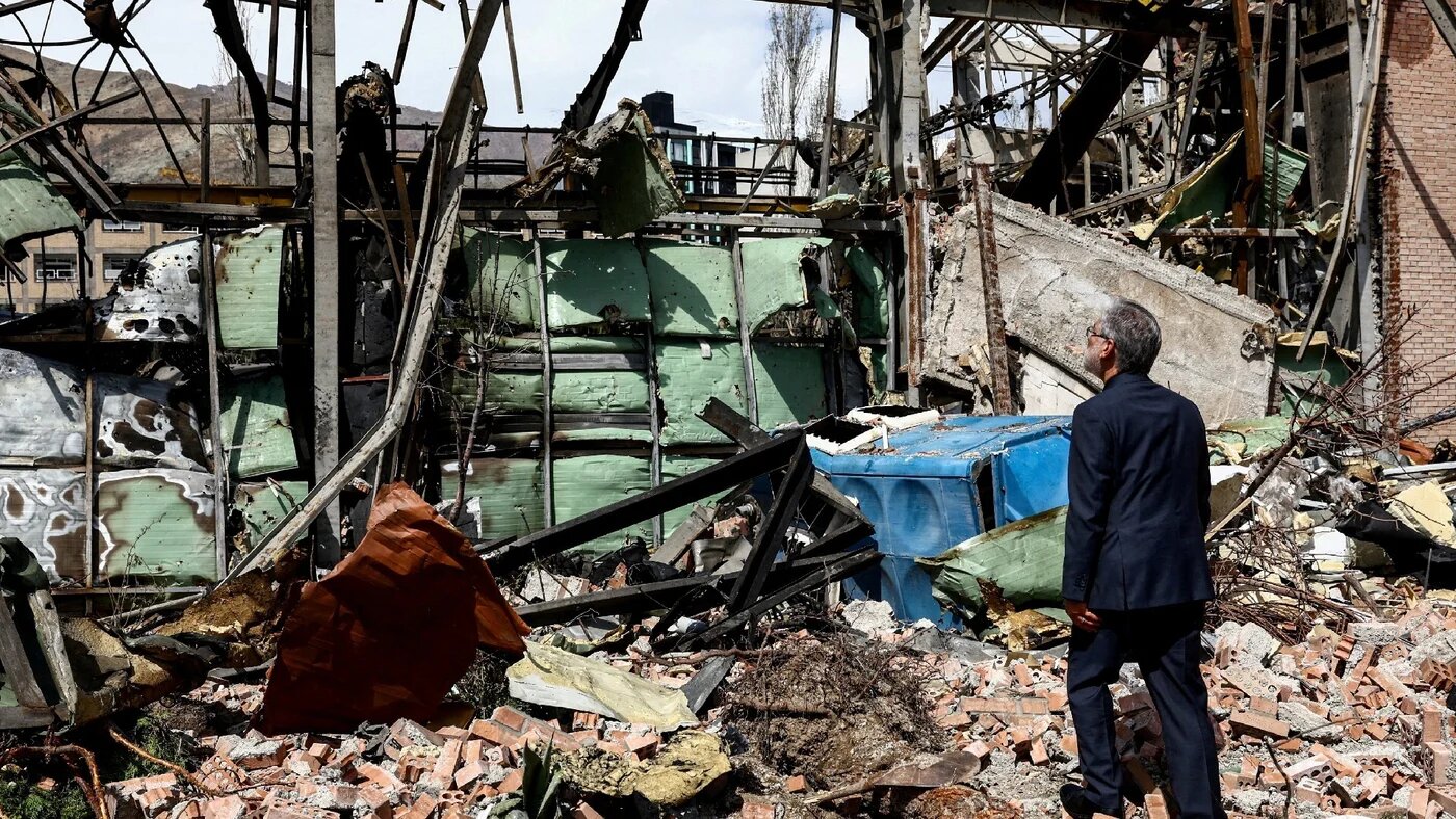 Iran's science minister Hossein Simaee Sarraf inspects the damage at Shahid Beheshti University amid the US-Israeli war on Iran, in Tehran, 4 April 2026 (Majid Asgaripour/WANA) 
