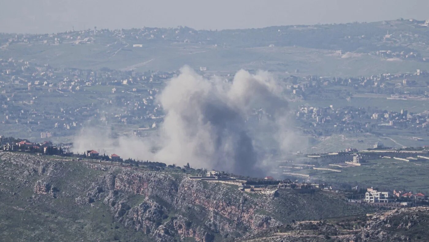 Smoke rises from an Israeli strike on southern Lebanon, 17 March 2026 (AFP)