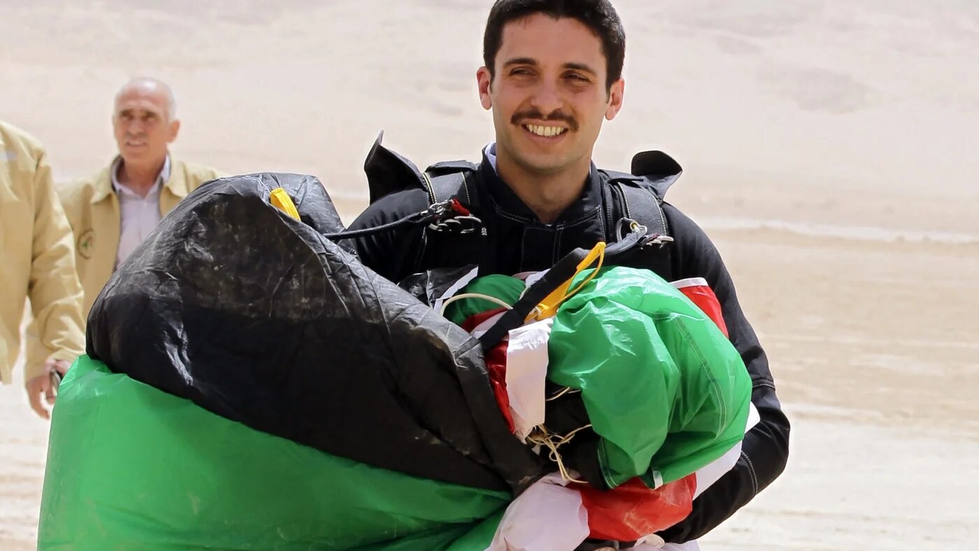 Le prince Hamza ben Hussein, ici photographié le 17 avril 2012, est assigné à résidence depuis samedi (AFP)