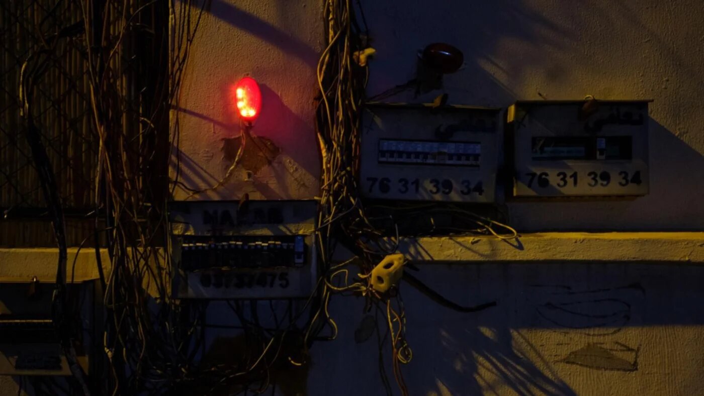 This light indicates that the generator participants in the building are currently receiving power through the generator provider and not government provided electricity (MEE/Rita Kabalan)