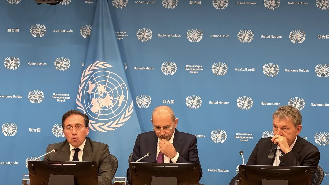 Spain's Foreign Minister Jose Manuel Albares Bueno, Jordan’s Deputy Prime Minister Ayman Safadi and Unrwa's commissioner-general Philippe Lazzarini at a UNGA press conference on 25 September (Maysa Mustafa)
