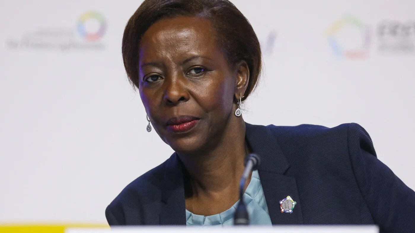 La secrétaire générale de la Francophonie, Louise Mushikiwabo, s’était déplacée à deux reprises à Tunis, en juin et en octobre, afin de suivre les préparatifs pour le sommet, et y avait rencontré Kais Saied (AFP/Ludovic Marin)