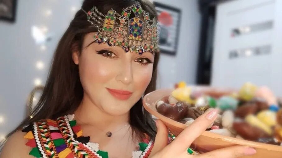 Parures de fête et confiseries, un cocktail gagnant sur les réseaux sociaux (Instagram/@beauty_by.lydia_officiel)