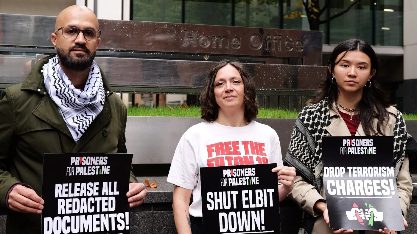 Asim Qureshi, research director at CAGE International, and formerly imprisoned activists Francesca Nadin and Audrey Corno stand outside the Home Office, 20 October 2025 (Azimah Khatun)