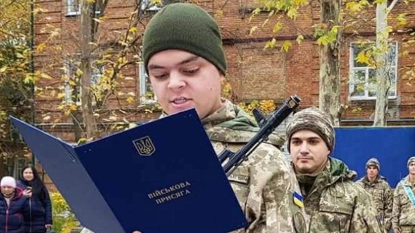 Aiden Aslin a rejoint le corps des marines ukrainiens en 2018 (Twitter/Cossackgundi)